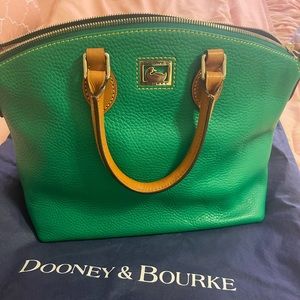 Dooney bourke green tote bag